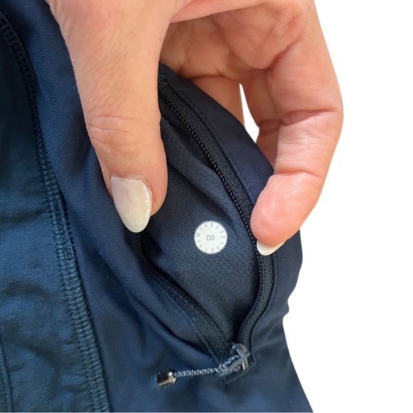 Lululemon Run Times Short (4-way Stretch 4") Blue (Jaded) Size 8 - Picture 3 of 6